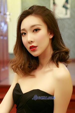 214497 - Jocelyn Idade: 28 - China
