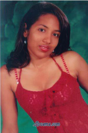 73453 - Claudia Idade: 34 - Colômbia