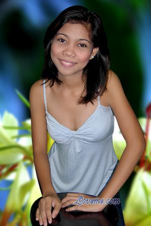 102036 - Cristina Idade: 19 - As Filipinas

