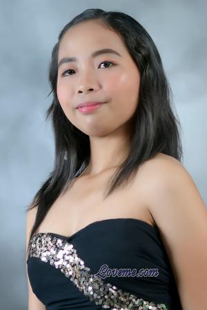 221811 - Cresilyn Idade: 20 - As Filipinas
