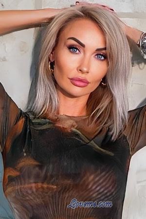 222756 - Yulia Idade: 41 - Ucrânia