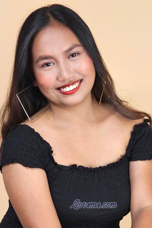 222975 - Karylle Idade: 19 - As Filipinas
