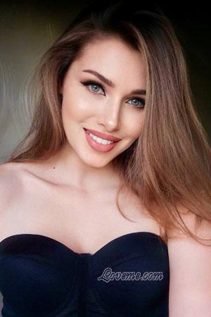 223620 - Alina Idade: 27 - Ucrânia