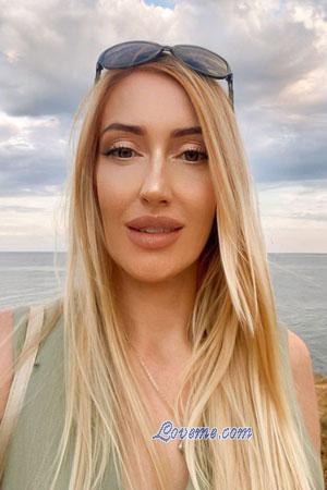 223689 - Olesya Idade: 44 - Ucrânia
