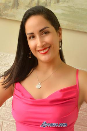 223730 - Paola Idade: 41 - Peru