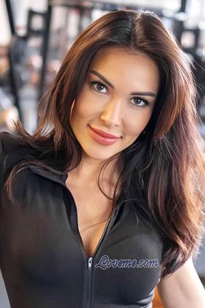 223855 - Liliia Idade: 38 - Russia