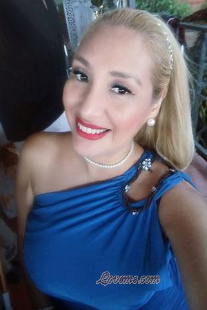 223895 - Janell Idade: 47 - Costa Rica