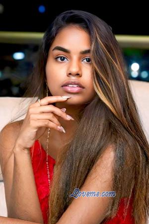 224707 - Jibelys Idade: 18 - Colômbia