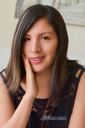 225120 - Lady Idade: 36 - Peru