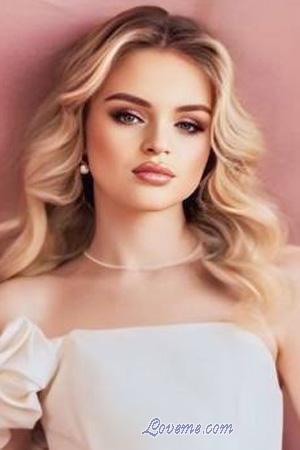 225258 - Olesia Idade: 18 - Ucrânia