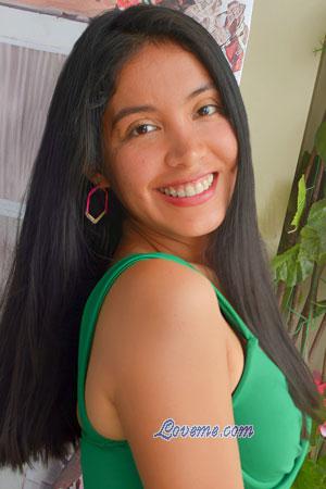 225369 - Valeria Idade: 27 - Peru