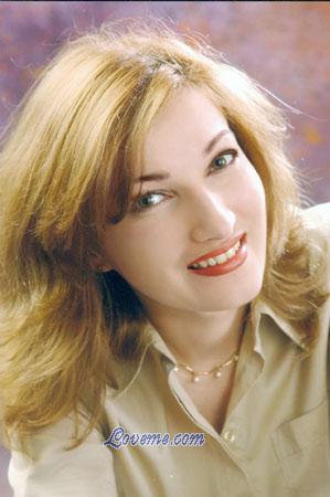 58208 - Nelya Idade: 37 - Ucrânia