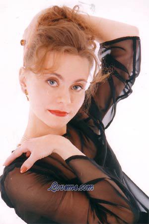 60023 - Elena Idade: 37 - Russia