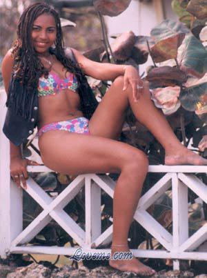 63729 - Gina Liz Idade: 30 - Colômbia