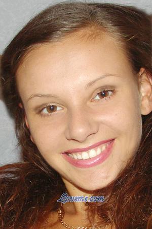 74256 - Anastasia Idade: 26 - Ucrânia