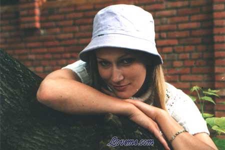 81201 - Svetlana Idade: 25 - Russia