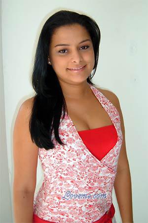 83539 - Klavdia Idade: 29 - Colômbia