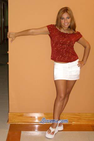 83865 - Karla Idade: 22 - Peru