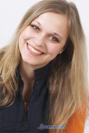 86013 - Julia Idade: 24 - Ucrânia