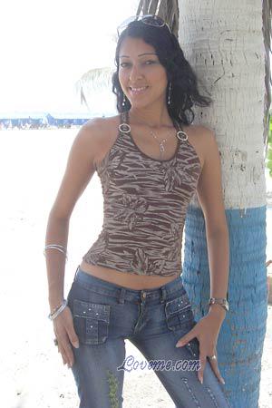 87394 - Adriana Idade: 27 - Colômbia