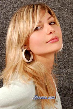 90648 - Anastasia Idade: 28 - Ucrânia